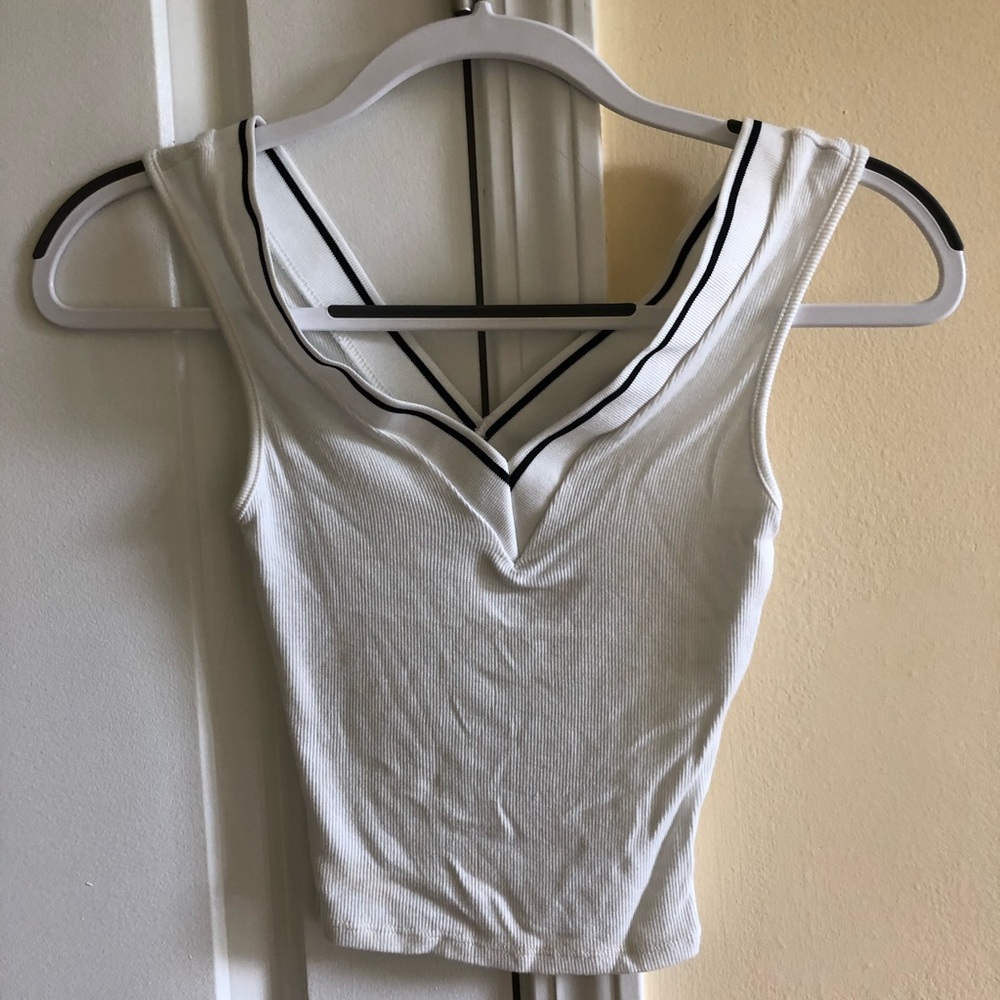 White Crop Top - Picture 2 of 4